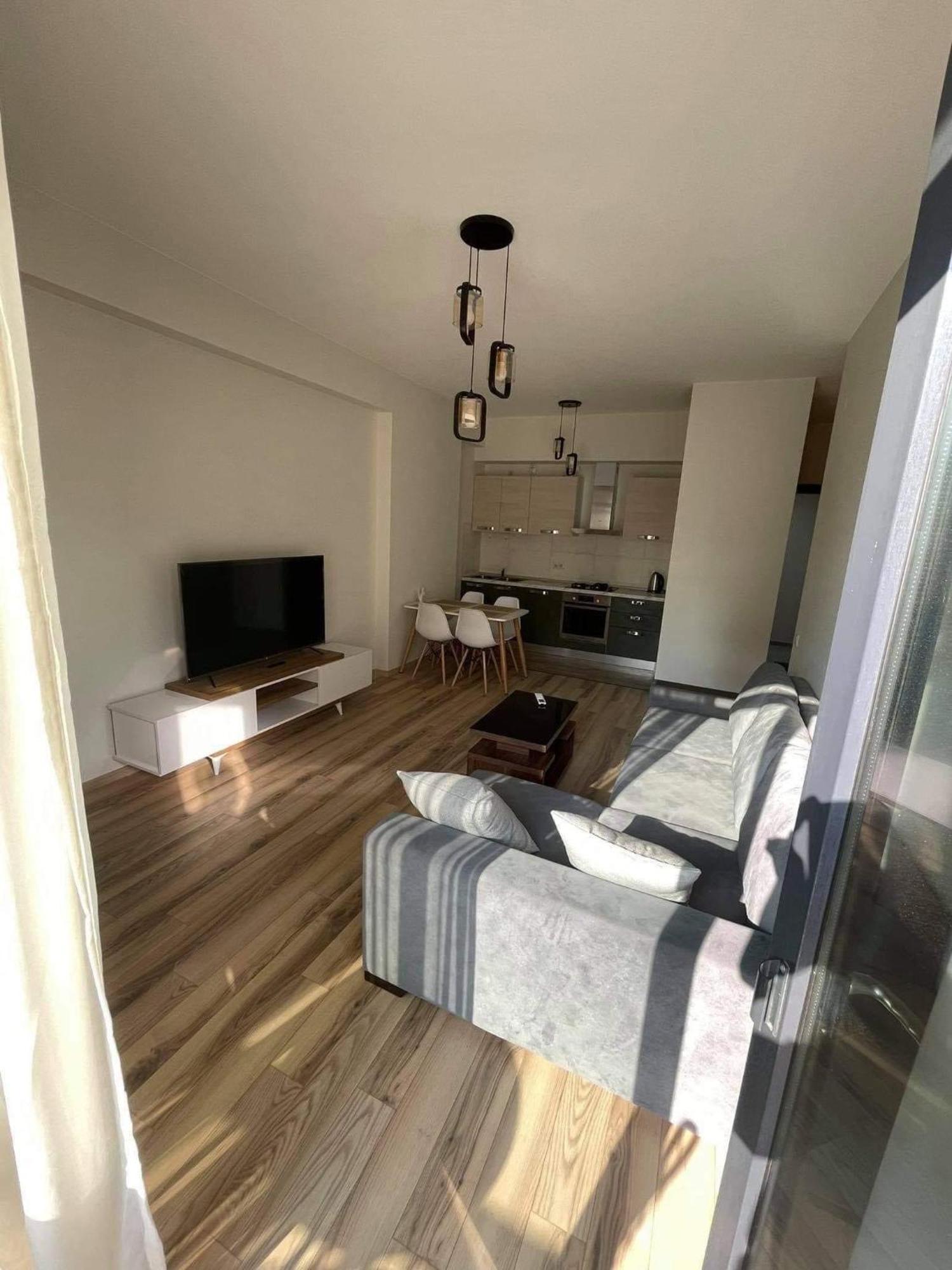 Sol'S M2 White Modern Apartments Tbilisi Esterno foto