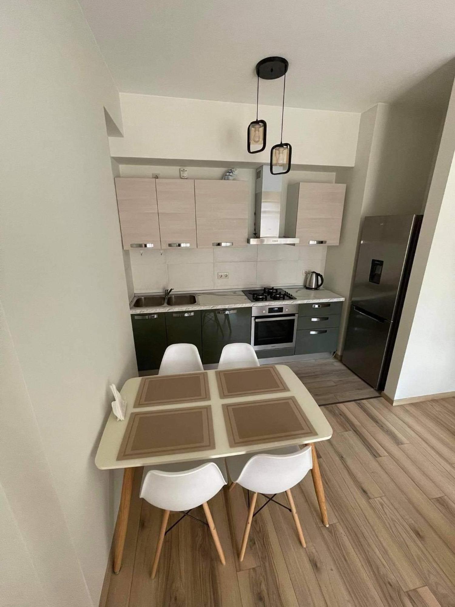 Sol'S M2 White Modern Apartments Tbilisi Esterno foto