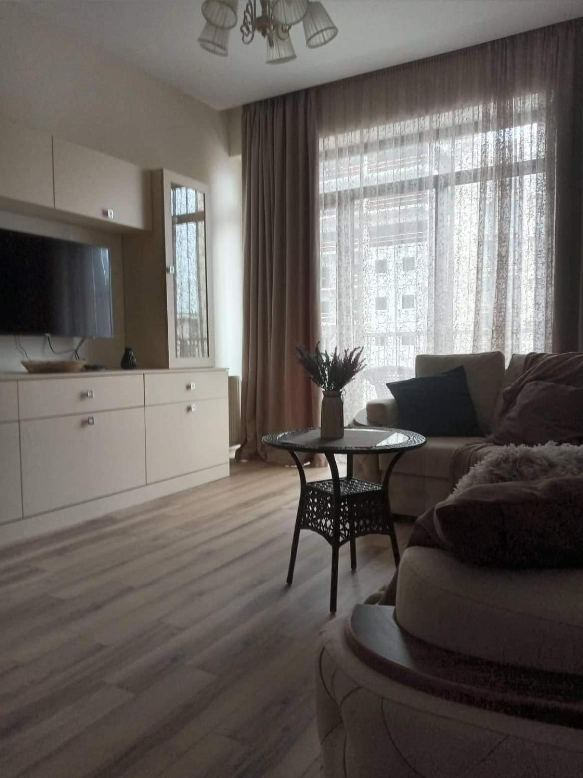 Sol'S M2 White Modern Apartments Tbilisi Esterno foto