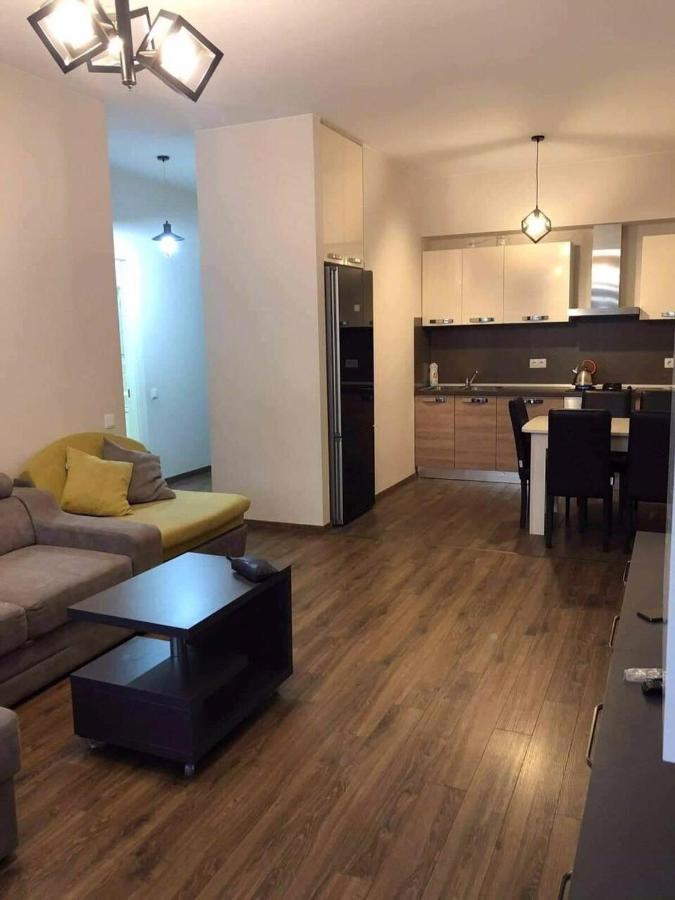 Sol'S M2 White Modern Apartments Tbilisi Esterno foto